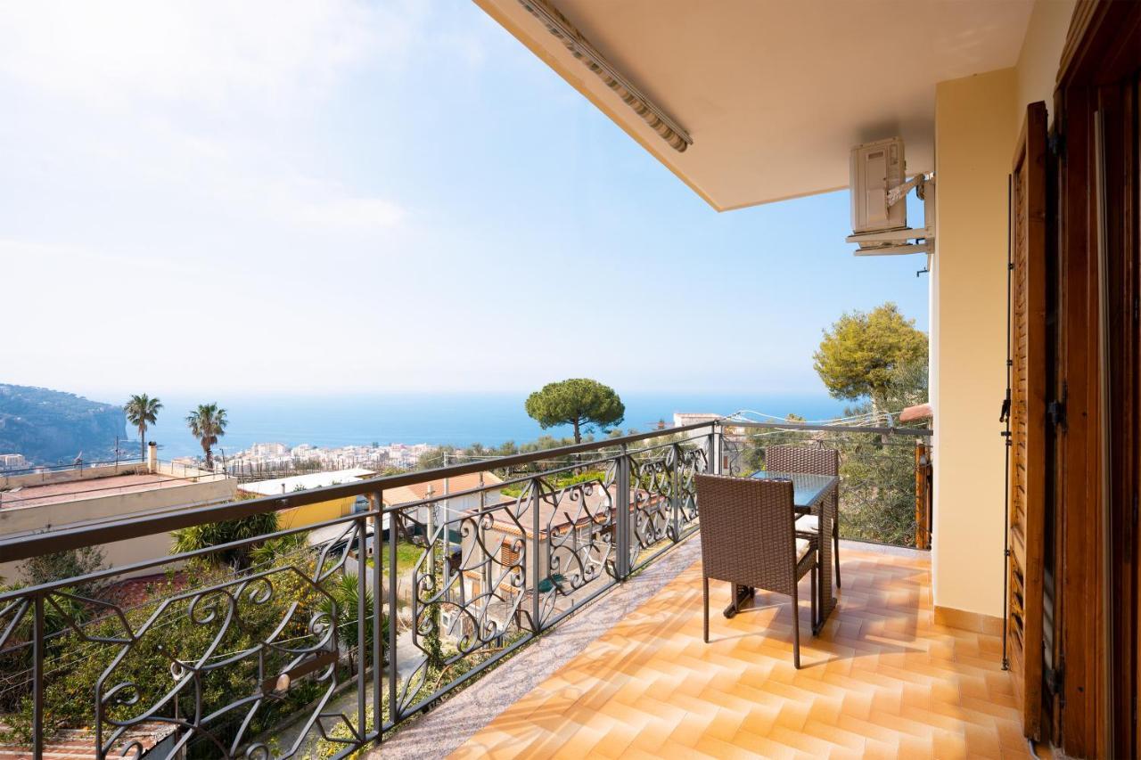 Seascape - Noemi'S Rooms Vico Equense Exterior foto