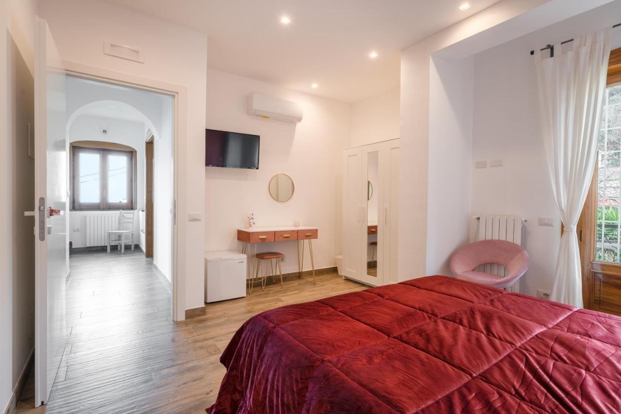 Seascape - Noemi'S Rooms Vico Equense Exterior foto